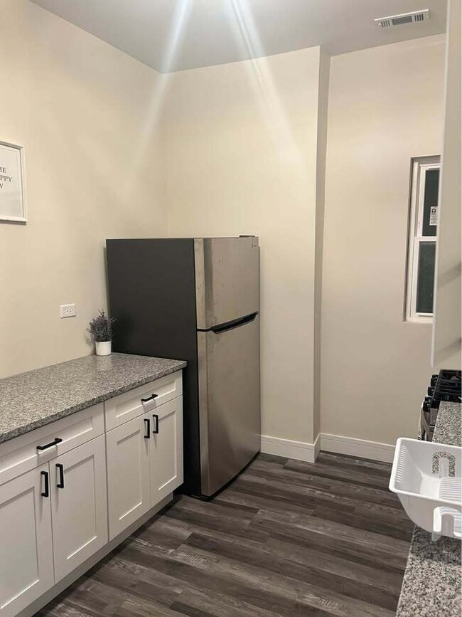 Photo - 2344 S Ridgeway Ave Unit 2nd Floor