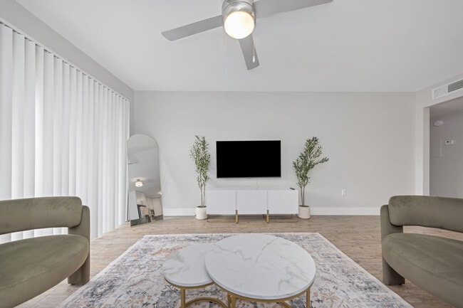 Photo - 4403 W Cleveland St Unidad SI ID1365973P