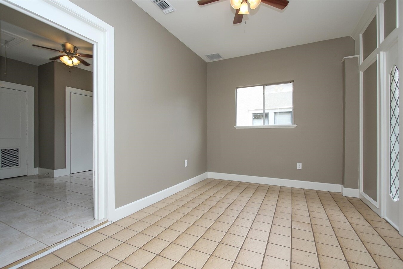 Photo - 1127 Walling St