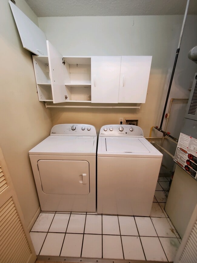 Photo - 38 Cambridge Dr