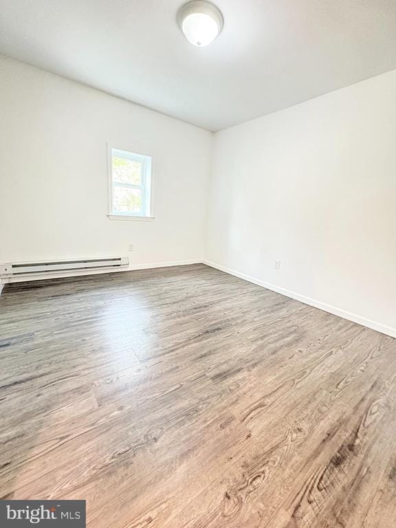 Photo - 1630 E 9th St