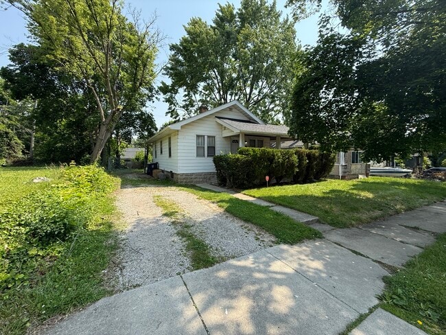 Photo - 2558 Tiffin St House