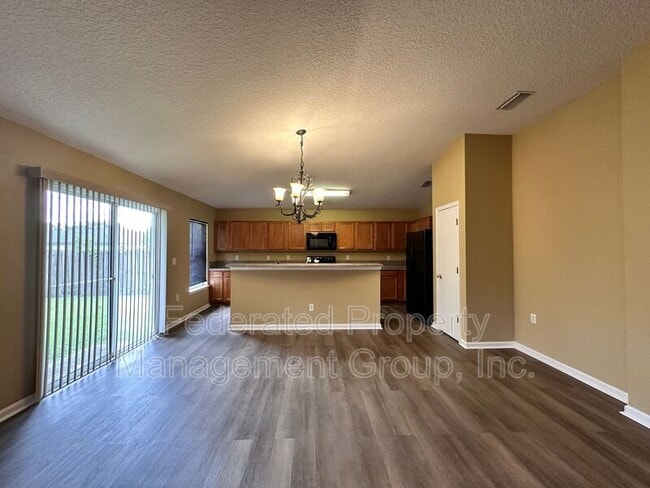 Photo - 2231 Brian Lakes Dr E