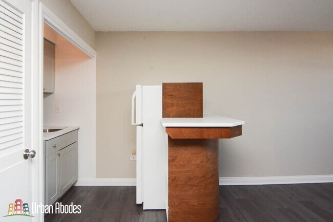 Photo - 2020 N Orleans St Unit M02B