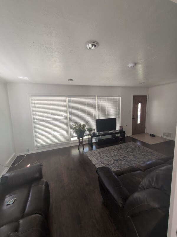Photo - 3608 Tyler Ave Unit 1