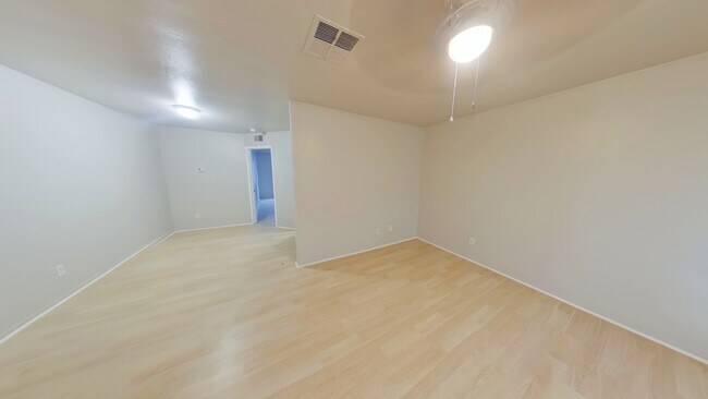 Photo - 1640 Athol Ave Unit B-12