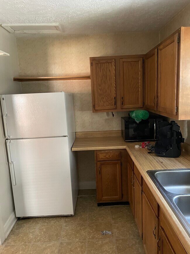 Photo - 210 Browns Ln Unit 1