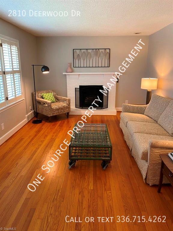 Photo - 2810 Deerwood Dr