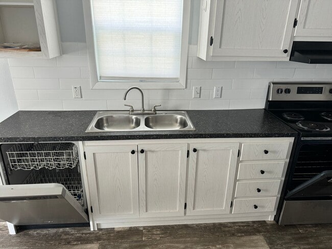 Photo - BEAUTIFUL +55 HOA COMMUNITY- ASK ABOUT OUR...