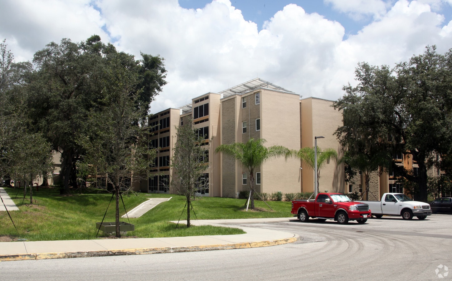 Photo - J. L. Young Garden Apartments