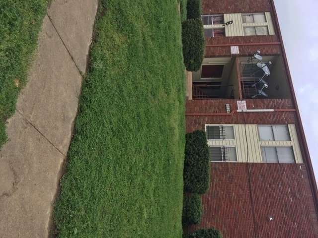 Photo - Monroe Apartments