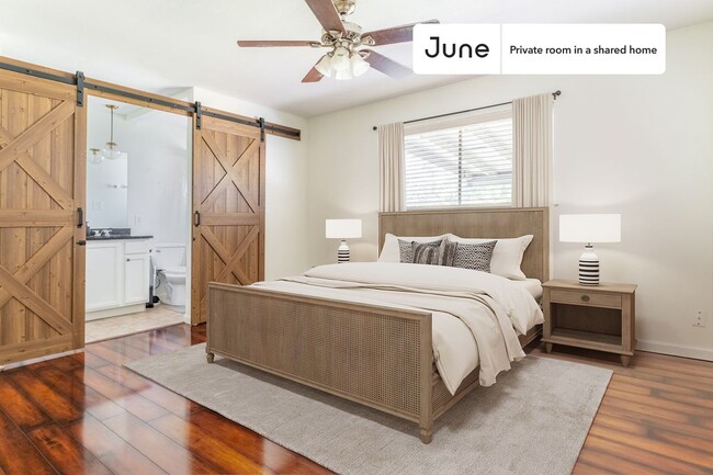 Private bedroom in 4 bed/2 bath Home - Private bedroom in 4 bed/2 bath Home Unidad D