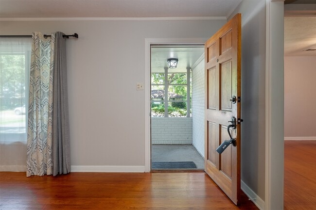 Photo - 2227 Libbey Dr