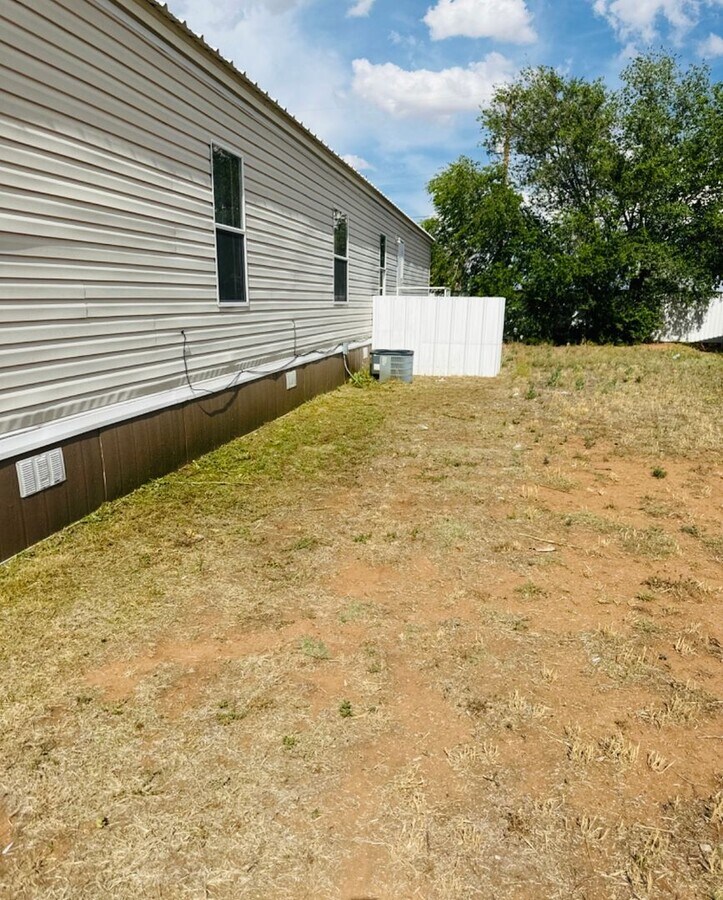 Photo - 3 bedroom 2 bath in Clovis