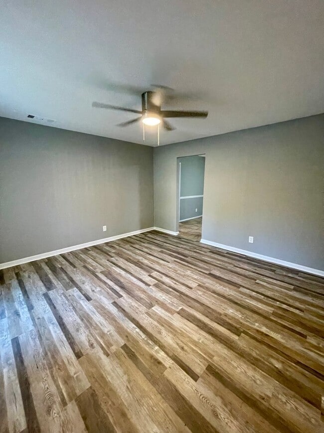 Photo - Beautifully remodeled home in Riverdale wi...