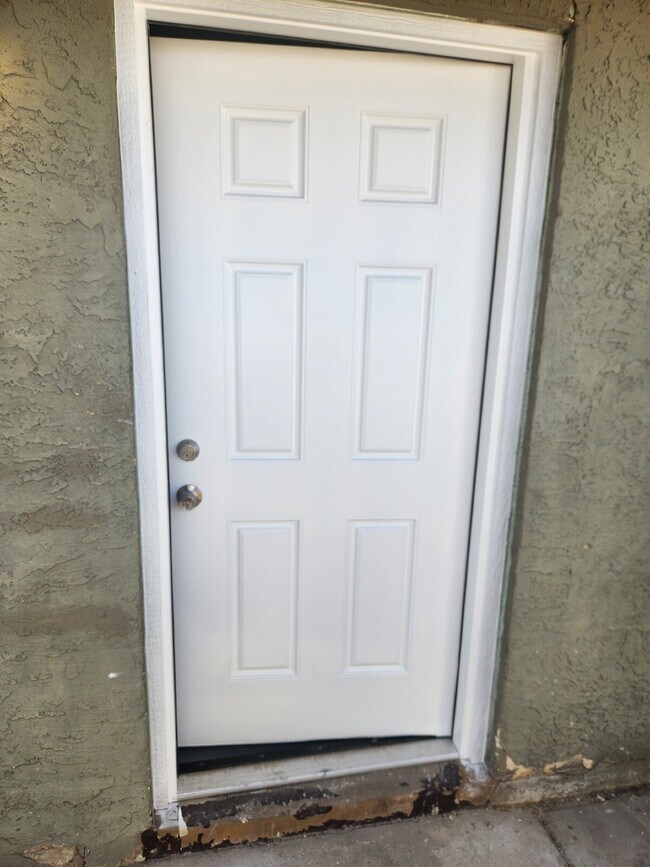 Photo - NEWLY RENOVATED 2BD/1BA – CALL TODAY NORTH PHOENIX Unit 1