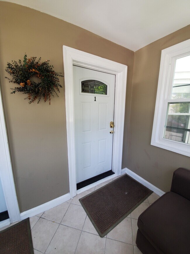 Photo - 19 Holman St Unit 2