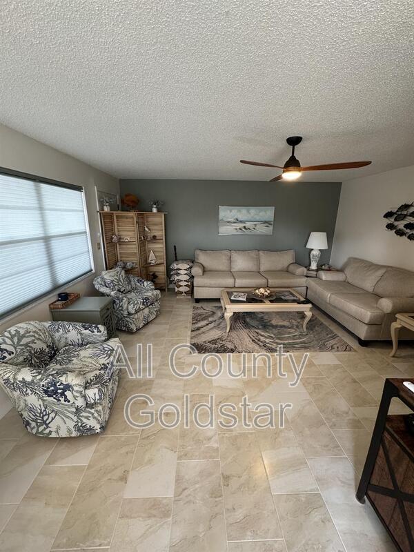 Photo - 1 Quails Run Blvd