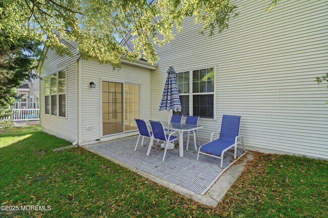 Photo - 225 Mirage Blvd