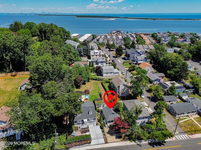 Photo - 210 Linden Ave