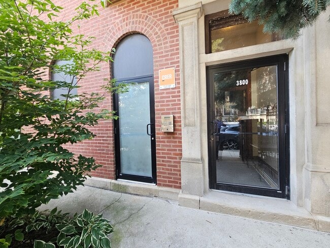 Photo - 3800 N Wilton Ave Unit 3S
