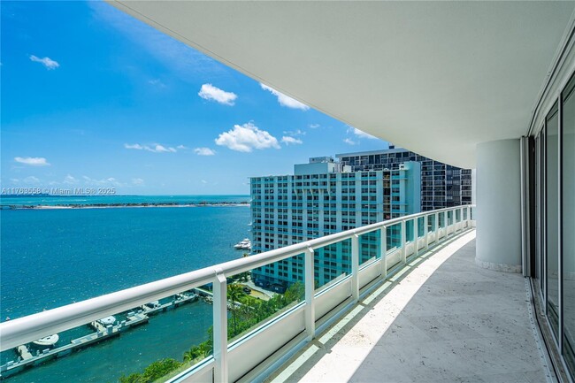 Photo - 1643 Brickell Ave Unidad 1503 Rental