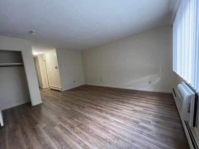 Photo - East Bay Apartments