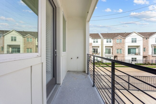 Photo - 6317 Brighton Oaks Ln