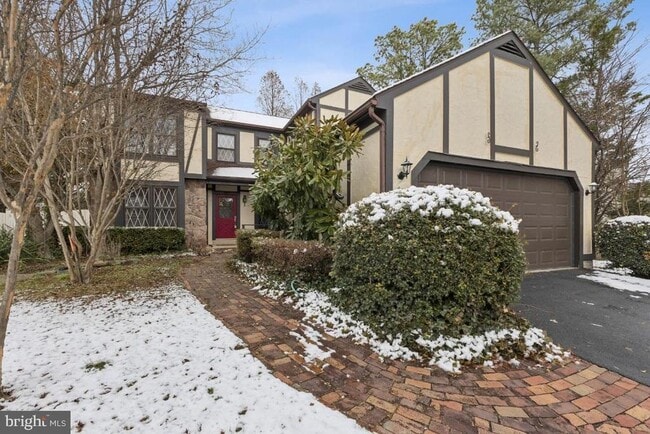 Photo - 14422 Coachway Dr