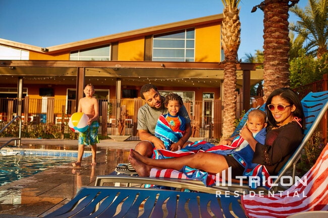 Building Photo - 4759 S Nageli