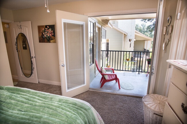 Courtyard Apartments and Mini Storage
