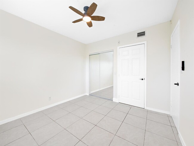 Photo - 2238 Monroe St Unit 306