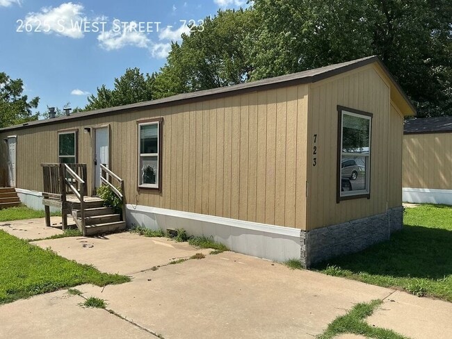 Photo - 2625 S West St