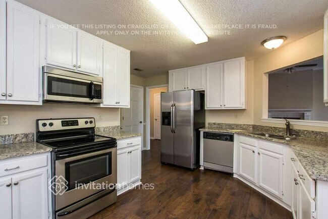 Photo - 3475 Whisperwood Ct NW