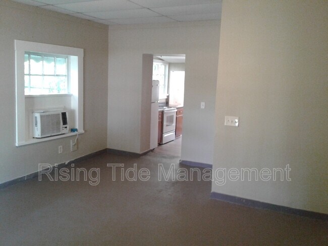 Photo - 200 85th St N