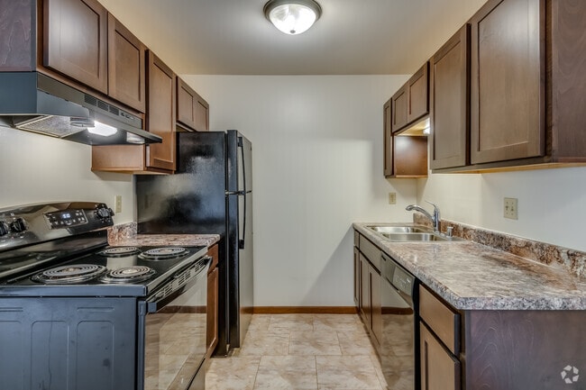 2 BR, 1 BA - 980SF