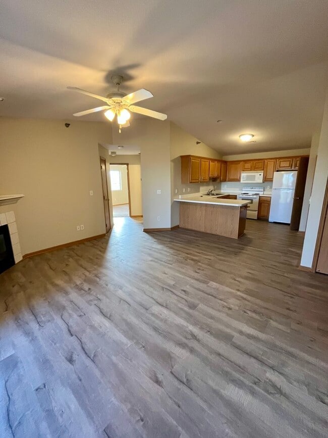 Photo - Condo For Rent!