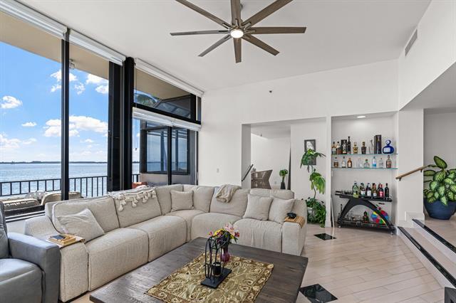 Photo - 520 Brickell Key Dr