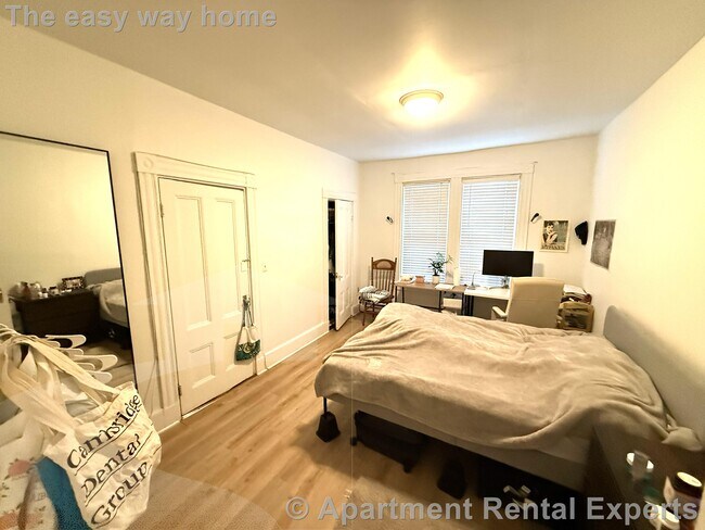 Photo - 52 Portsmouth St Unit #1