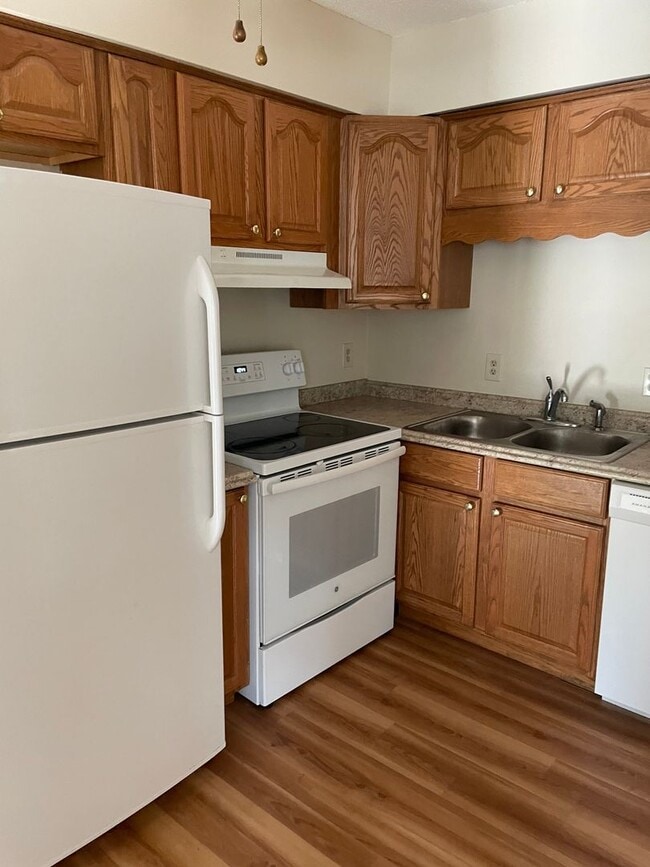 Photo - 1 Bedroom, 1 Bathroom Townhouse in LeClaire, IA