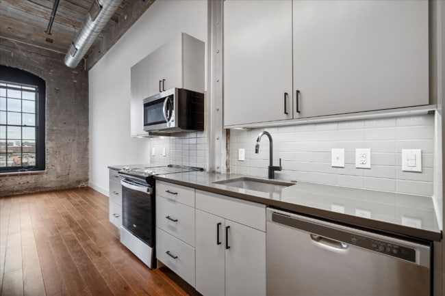 Photo - 173 W Berks St Unidad 203