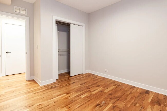 Photo - 656 W Wrightwood Ave Unit 656 West Wrightwood Avenu