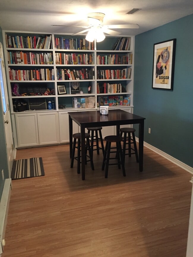 Dining room or office - 3131 Milwaukee St Unit 3131