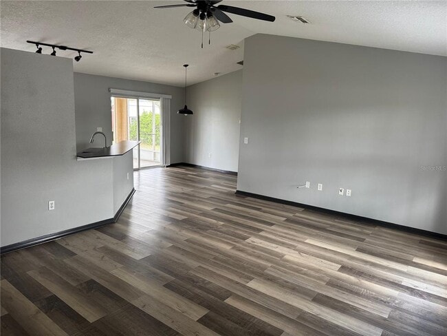 Photo - 6289 Mariner Blvd