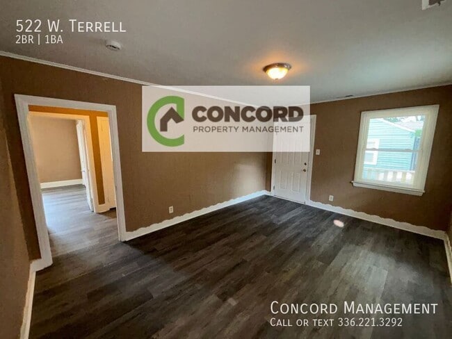 Photo - 522 W. Terrell-