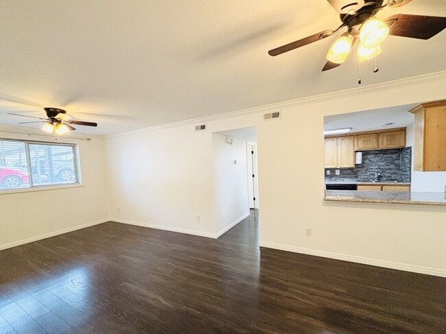 Building Photo - 5700 S 900 E Rental