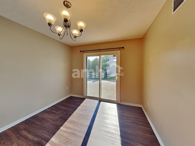 Photo - 1166 Linford Cir