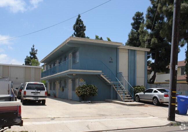 1413 HEMLOCK