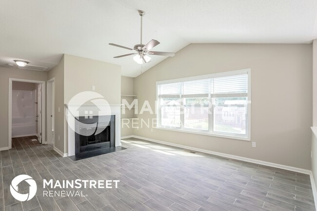 Photo - 214 S Red Oak Way