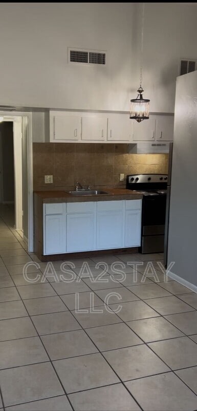 Photo - 3846 Madison Ave Unit 3